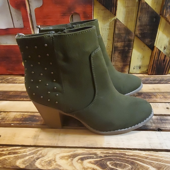 Old Navy Booties Size 10 - Picture 6 of 8